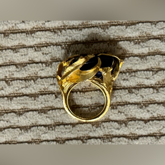 Vintage Cellini gold tone ring - Picture 3 of 6